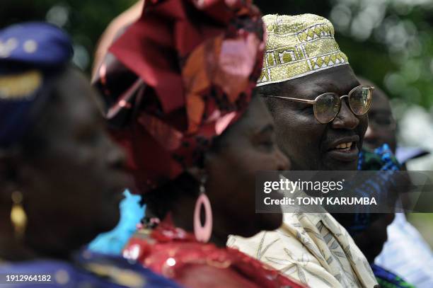 Malik Obama , the half-brother of US Democratic presidential hopeful Barak Obama gives a press conference with other relatives at the Obama's rural...