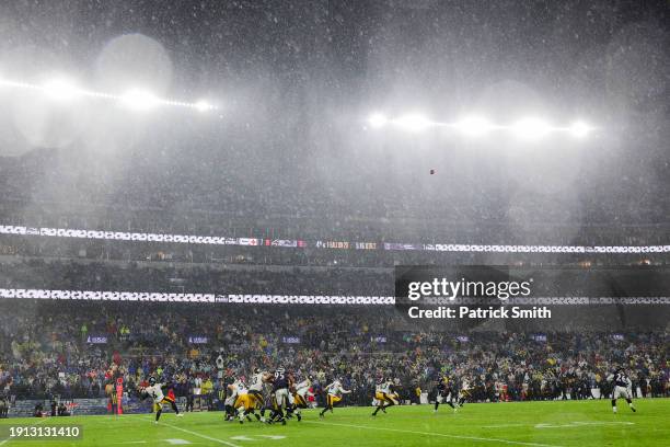 Pressley Harvin III of the Pittsburgh Steelers punts the ball in the second quarter of a game against the Baltimore Ravens at M&T Bank Stadium on...