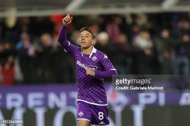 Maxime Lopez of ACF Fiorentina celebrates after scoring a goal the match between of ACF Fiorentina and Bologna FC - Coppa Italia at Stadio Artemio...