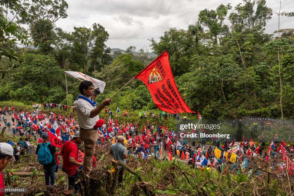 Workers Union Protest Outside Shuttered FQM Mine In Panama