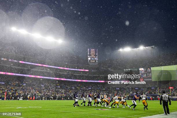 Rain falls during a game between the Baltimore Ravens and the Pittsburgh Steelers at M&T Bank Stadium on January 06, 2024 in Baltimore, Maryland.