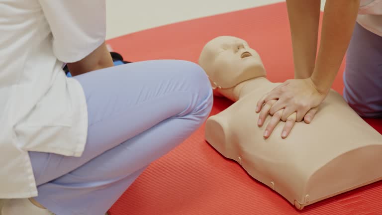 Woman Cpr 740 Cpr Woman Stock Videos, Footage, & 4K Video Clips - Getty Images