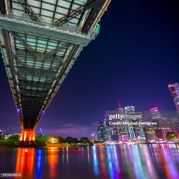 under the bridge - bridge architecture up close night stock pictures, royalty-free photos & images
