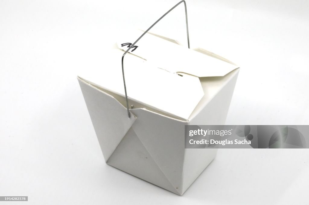 Takeout food container
