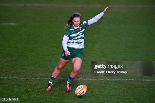 Ellie Green of Ealing Trailfinders kicks a conversion during the Allianz Premiership Women's Rugby match between Exeter Chiefs and Trailfinders Women...