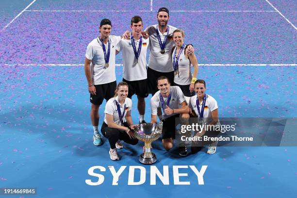 Alexander Zverev of Germany, Laura Siegemund of Germany, Germany Team Captain Torben Beltz, Angelique Kerber of Germany, Maximilian Marterer of...