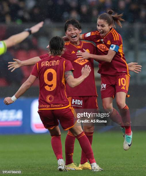 Saki Kumagai of AS Roma celebrates her goal with Manuela Giugliano and Valentina Giacinti during the Italian Women Super Cup match between AS Roma...