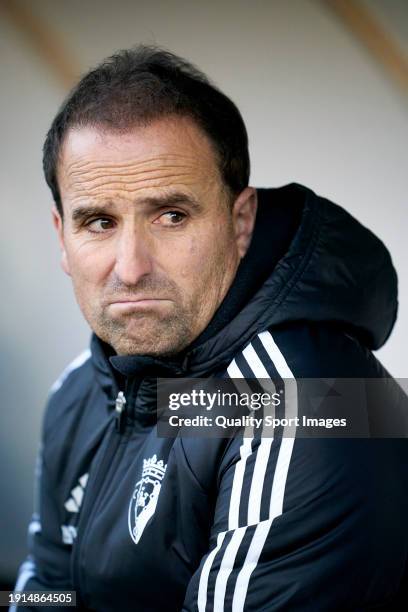 Jagoba Arrasate, Manager of CA Osasuna looks on from the bench prior to the Copa del Rey Round of 32 match between CD Castellon and CA Osasuna at Nou...