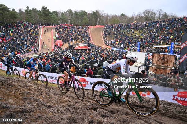 General view of Lore De Schepper of Belgium, Adele Hurteloup of France and Team Proximus-Alphamotorhomes-Doltcini CT and Lucia Gonzalez Blanco of...