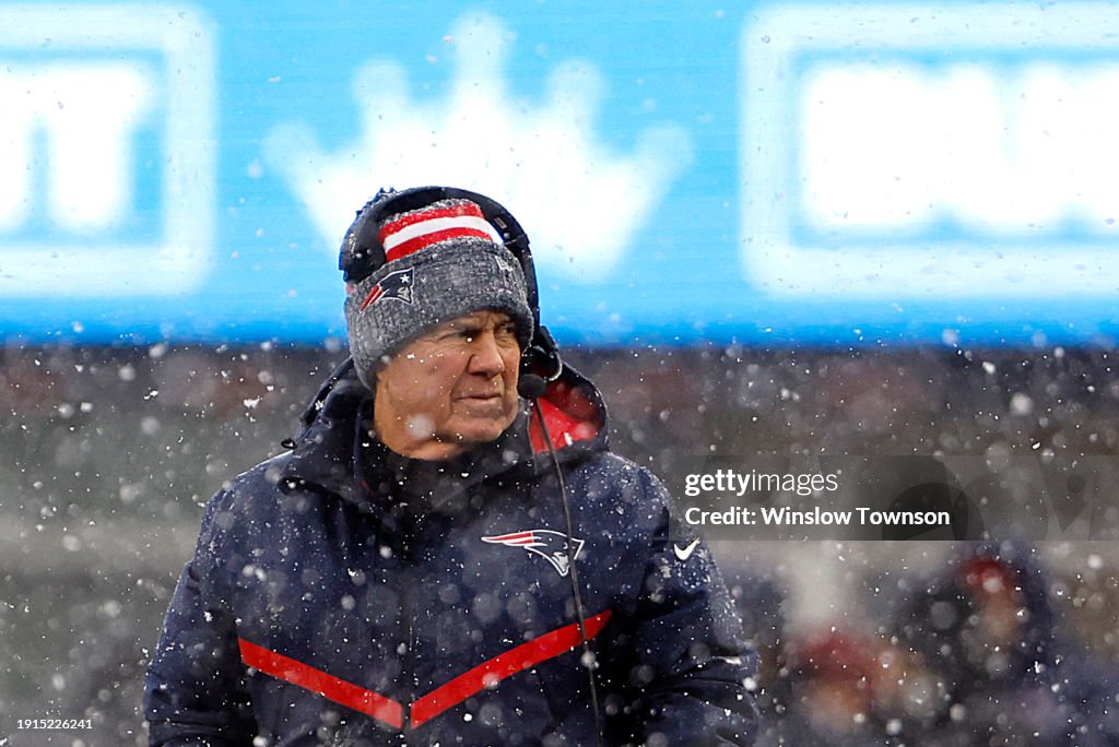 New York Jets v New England Patriots