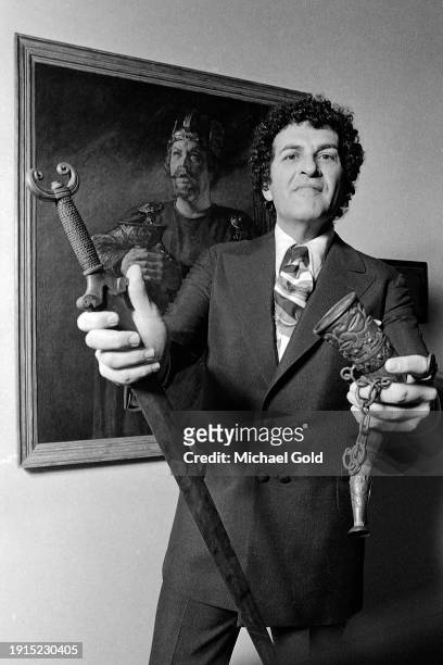 Opera singer Jess Thomas holding a sword for his role in the opera 'Lohengrin' in The Metropolitan Opera House Gallery, New York City, New York,...