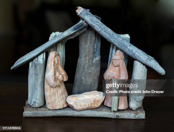 primitive manger scene - manger stock pictures, royalty-free photos & images