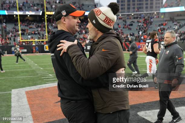 Head coach Zac Taylor of the Cincinnati Bengals and Head coach Kevin Stefanski of the Cleveland Browns embrace after the gam at Paycor Stadium on...