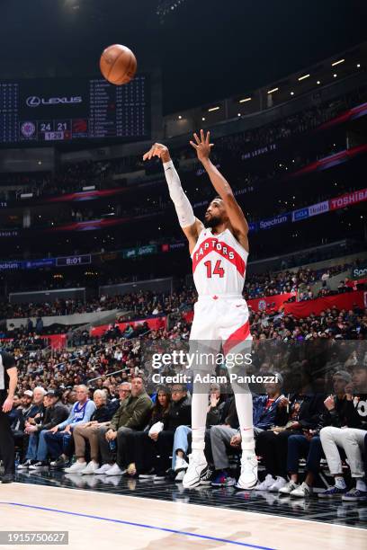 Garrett Temple of the Toronto Raptors shoots a three point basket during the game against the LA Clippers on January 10, 2024 at Crypto.Com Arena in...