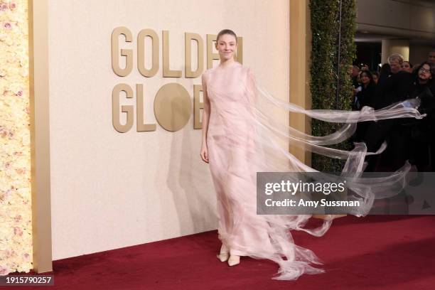 Hunter Schafer attends the 81st Annual Golden Globe Awards at The Beverly Hilton on January 07, 2024 in Beverly Hills, California.