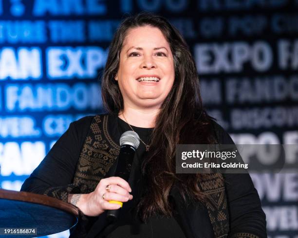 Holly Marie Combs attends 2024 FAN EXPO New Orleans at Ernest N. Morial Convention Center on January 07, 2024 in New Orleans, Louisiana.