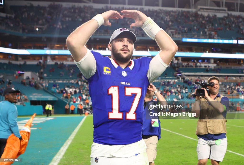 Buffalo Bills v Miami Dolphins