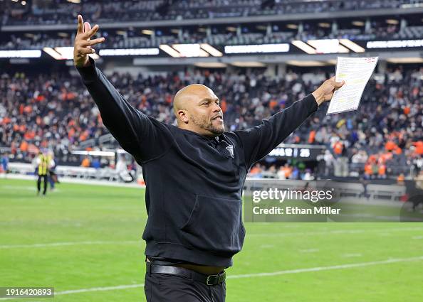 Denver Broncos v Las Vegas Raiders Denver Broncos v Las Vegas Raiders