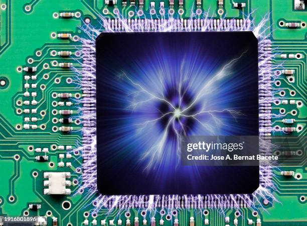 Processor Top View Chip Processor Top View Photos and Premium High Res Pictures - Getty Images