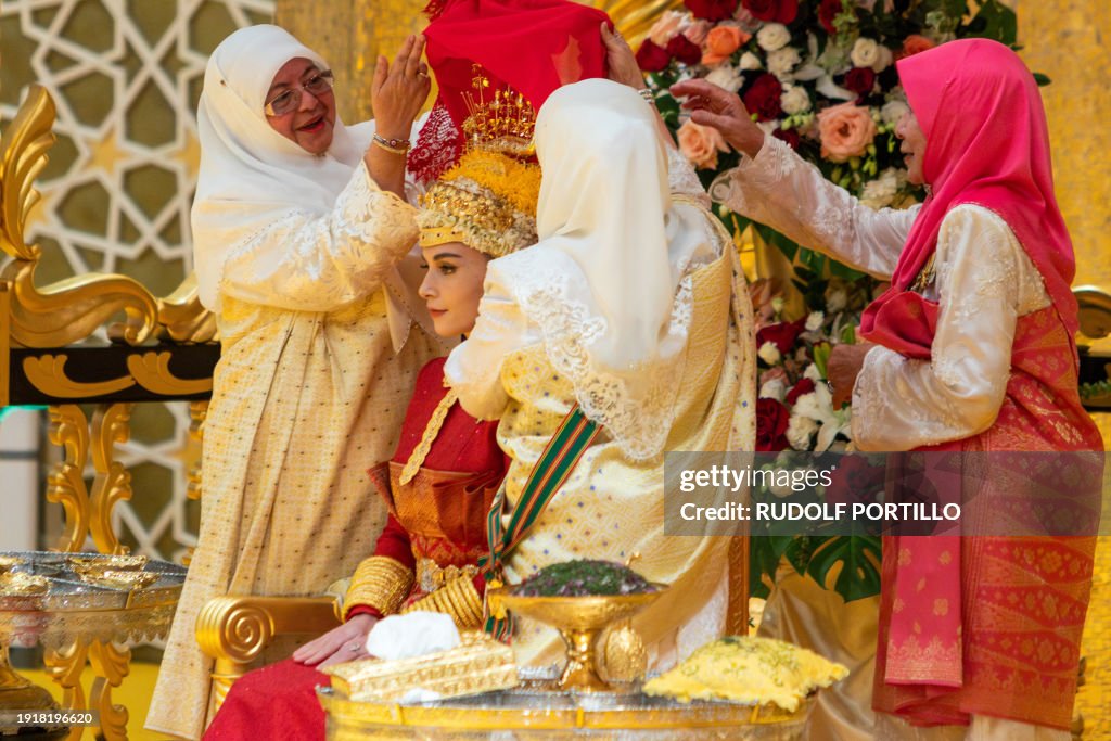 TOPSHOT-BRUNEI-ROYAL-WEDDING