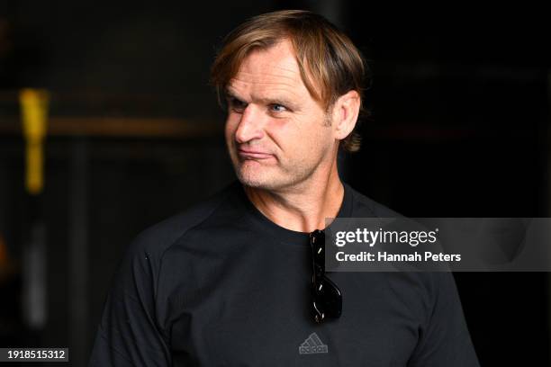 All Blacks head coach Scott Robertson looks on during New Zealand All Blacks Gym Session on January 09, 2024 in Auckland, New Zealand.