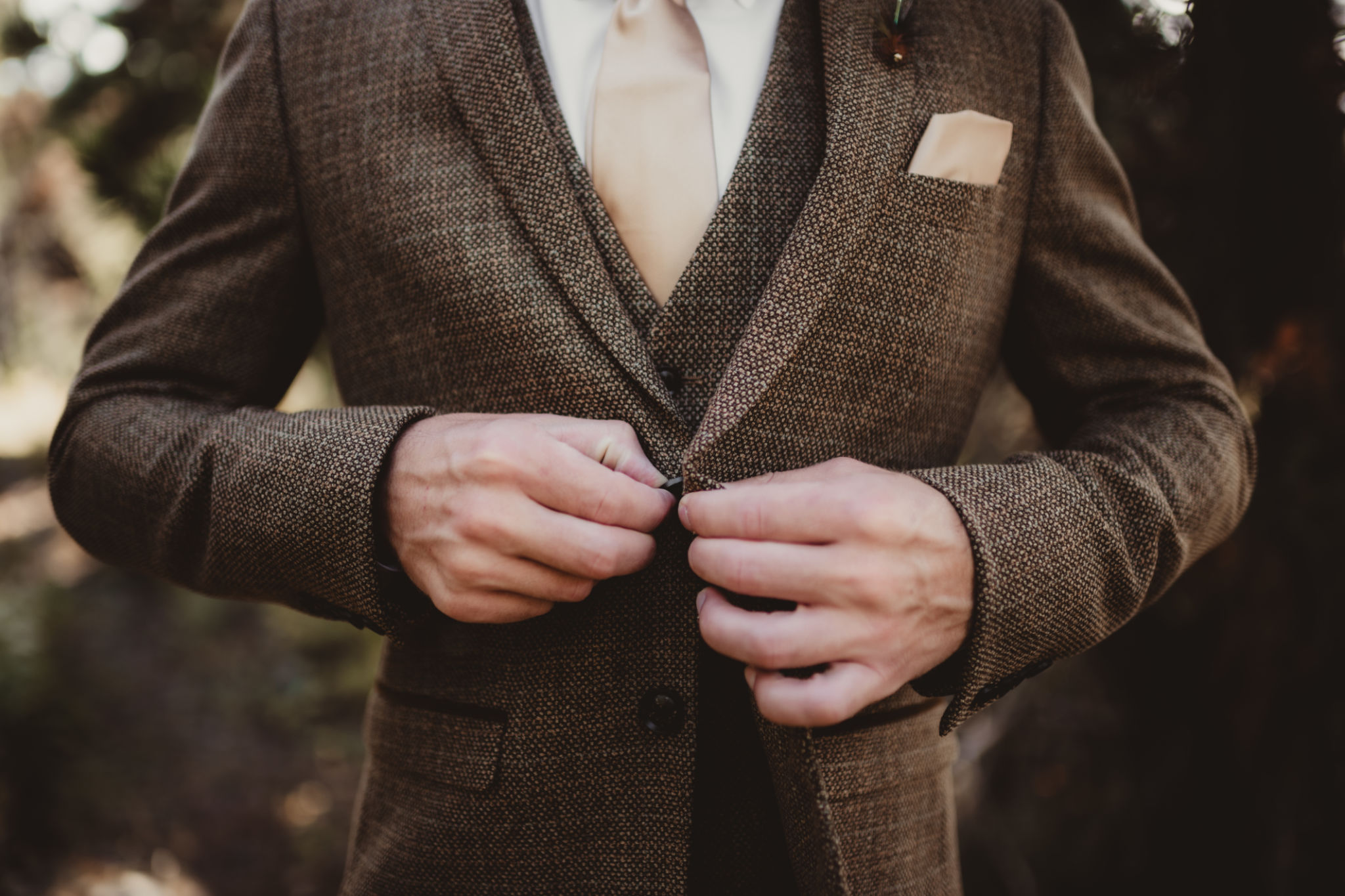 groom winter layers
