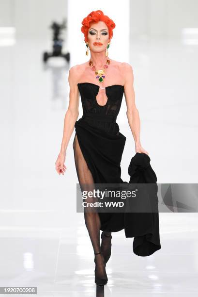 Model on the runway at Dsquared2 Men's Fall 2024 as part of Milan Men's Fashion Week held on January 12, 2024 in Milan, Italy.