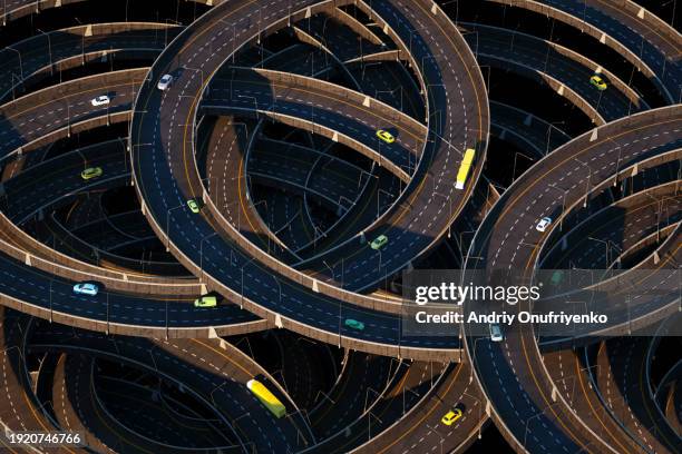 abstract twisted road loop - elementos circulares imagens e fotografias de stock