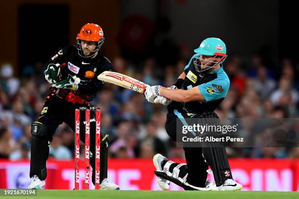 Matthew Renshaw of the Heat bats during the BBL match between the Brisbane Heat and the Perth Scorchers at The Gabba, on January 10 in Brisbane,...