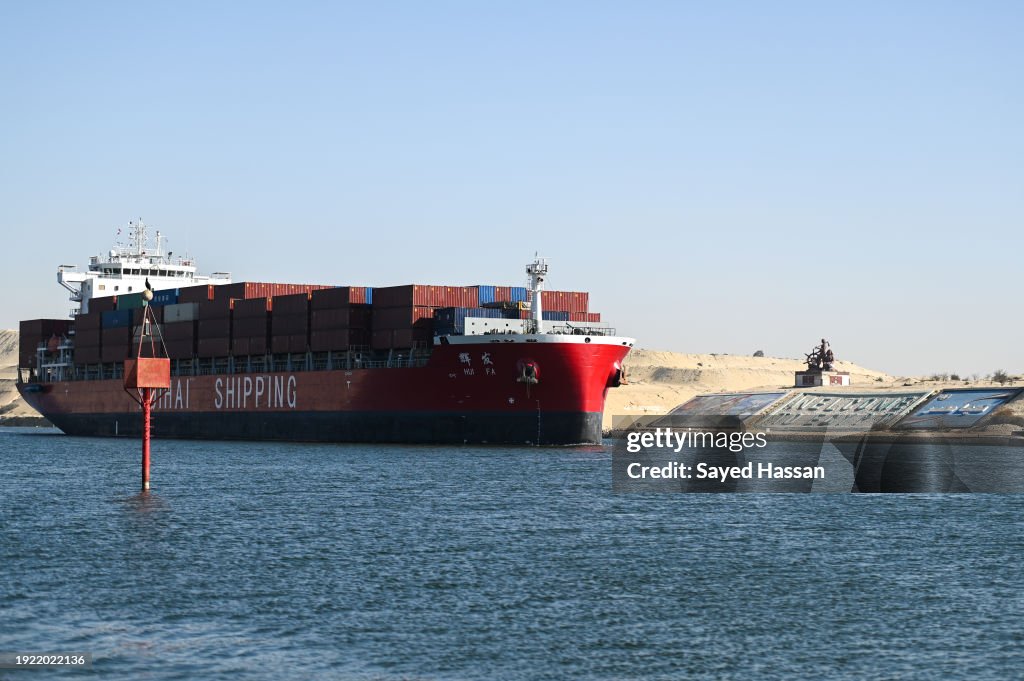 Red Sea Security Fears Divert Suez Canal Shipping Traffic