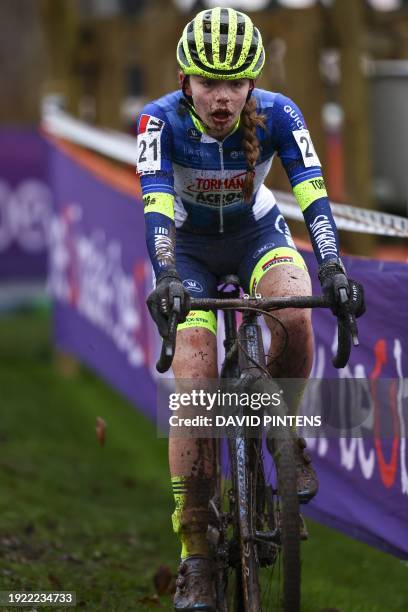 Belgian Zita Peeters pictured in action during the women's U17 race at the Belgian Championships cyclocross cycling in Meulebeke, on Saturday 13...