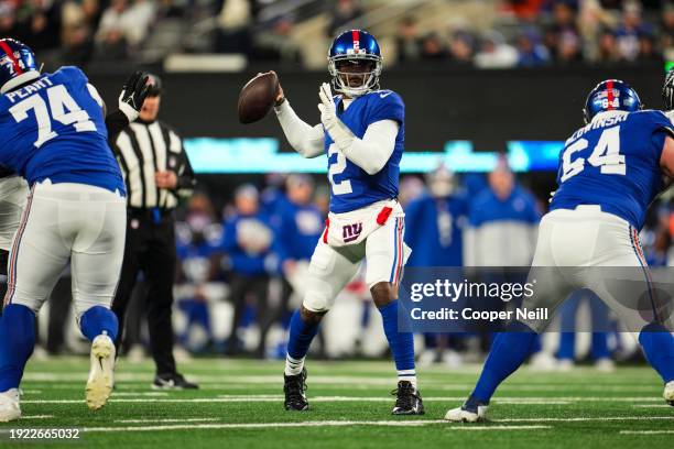 Tyrod Taylor of the New York Giants throws the ball during an NFL football game against the Philadelphia Eagles at MetLife Stadium on January 7, 2024...