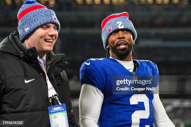 Tyrod Taylor of the New York Giants walks off of the field after an NFL football game against the Philadelphia Eagles at MetLife Stadium on January...