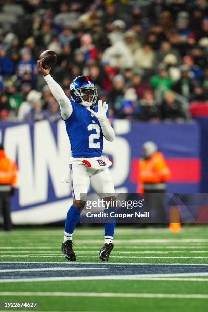 Tyrod Taylor of the New York Giants throws the ball during an NFL football game against the Philadelphia Eagles at MetLife Stadium on January 7, 2024...