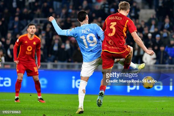 Valentin Castellanos of SS Lazio competes for the ball with Dean Huijsen of AS Roma during the Coppa Italia match between SS Lazio and AS Roma at...