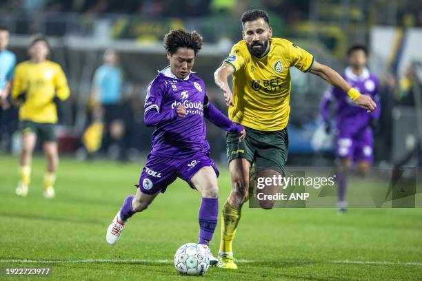 Shunsuke Mito of Sparta Rotterdam scores 0-1, Dimitrios Siovas of Fortuna Sittard during the Dutch Eredivisie match between Fortuna Sittard and...