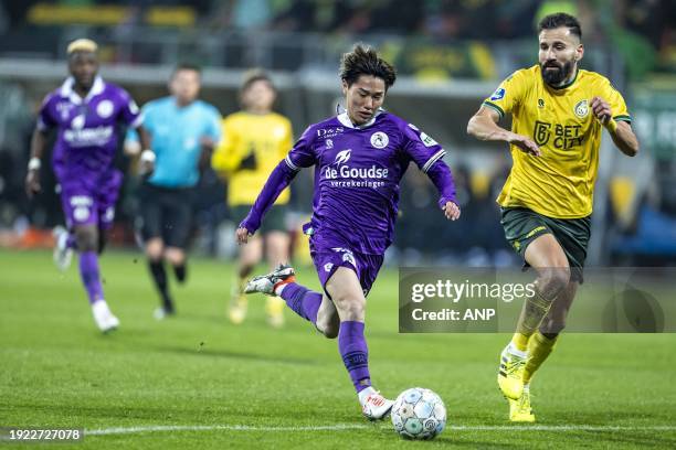 Shunsuke Mito of Sparta Rotterdam scores 0-1, Dimitrios Siovas of Fortuna Sittard during the Dutch Eredivisie match between Fortuna Sittard and...