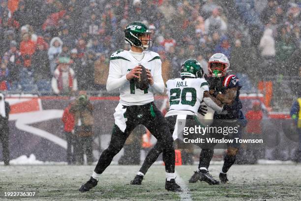 Trevor Siemian of the New York Jets looks to pass against the New England Patriots at Gillette Stadium on January 7, 2024 in Foxborough,...