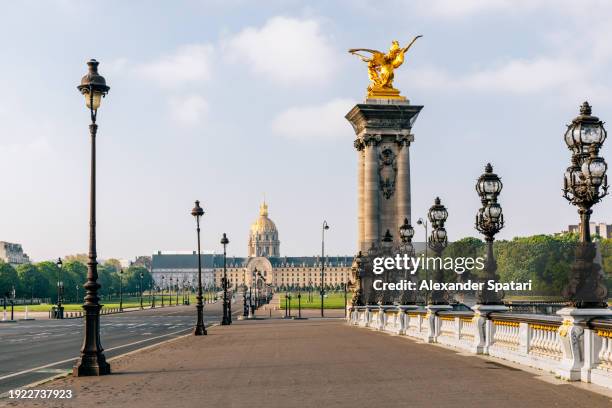 bridge alexandre iii and hotel des invalides, paris, france - hotel des invalides stock pictures, royalty-free photos & images