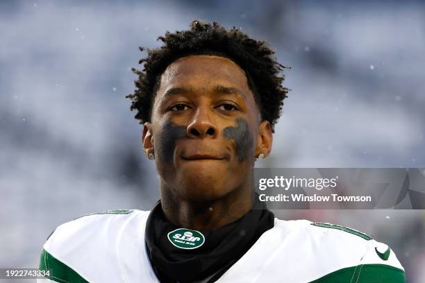 Sauce Gardner of the New York Jets on the field against the New England Patriots at Gillette Stadium on January 7, 2024 in Foxborough, Massachusetts.