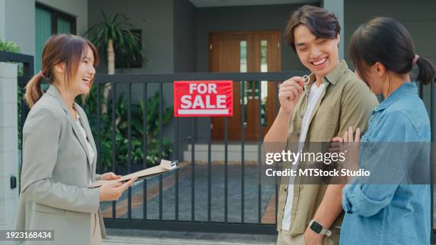 Client Rent House 25 Landlord Collecting Rent Stock Photos, High-Res Pictures, and Images ...