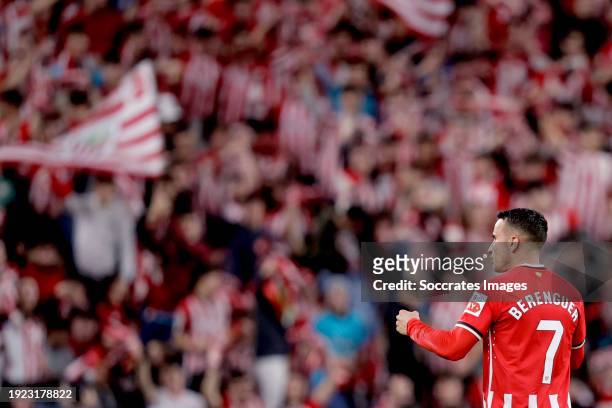 Alex Berenguer of Athletic Bilbao celebrates 1-0 during the LaLiga EA Sports match between Athletic de Bilbao v Real Sociedad at the San Mames...