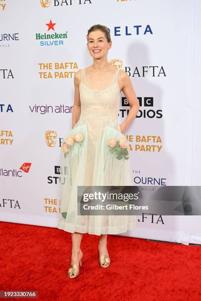 Rosamund Pike at the BAFTA Tea Party held at The Maybourne Beverly Hills on January 13, 2024 in Beverly Hills, California.