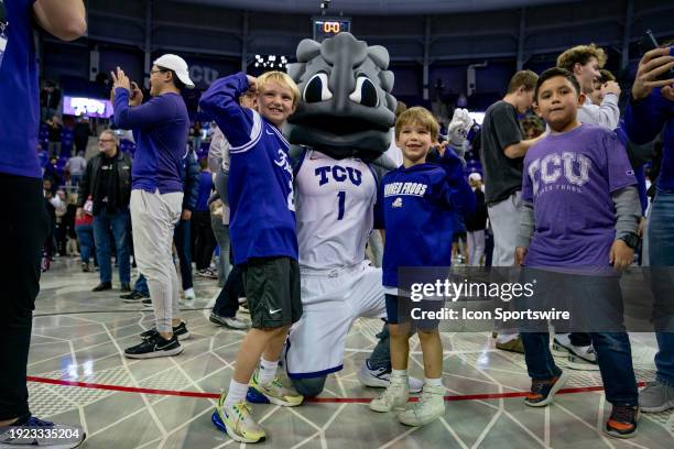 Texas Rangers Frog Cw Frog Photos and Premium High Res Pictures - Getty Images