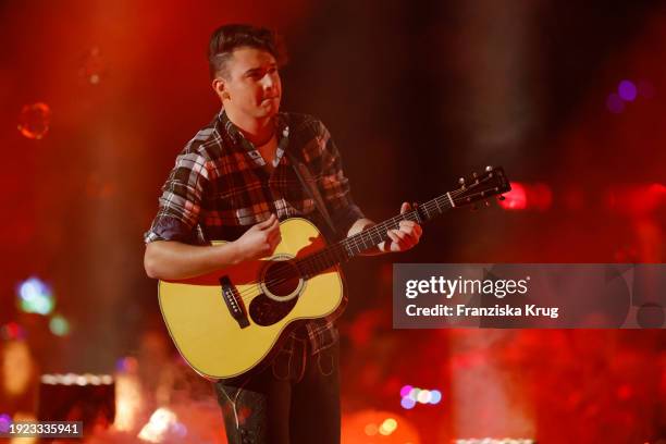 Chris Steger performs at the Schlagerchampions "Das grosse Fest der Besten" at Velodrom on January 13, 2024 in Berlin, Germany.