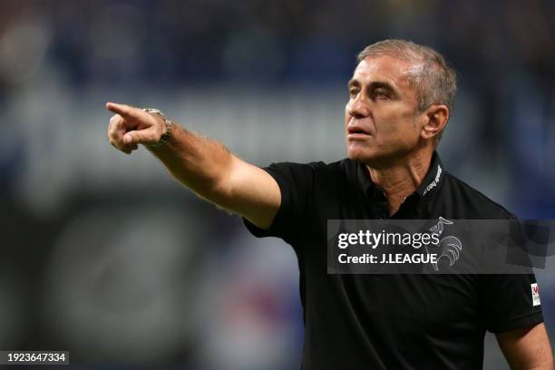 Head coach Bosko Gjurovski of Nagoya Grampus gives the team instruction during the J.League J1 second stage match between Nagoya Grampus and Gamba...