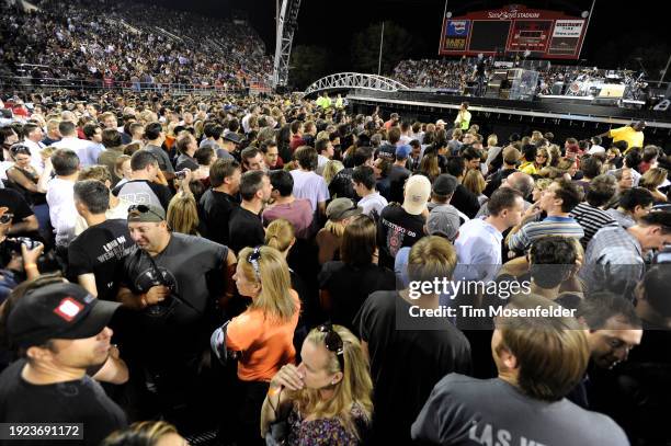 Atmosphere as U2 performs during the band's 360 Tour at Sam Boyd stadium on October 23, 2009 in Las Vegas, Nevada.