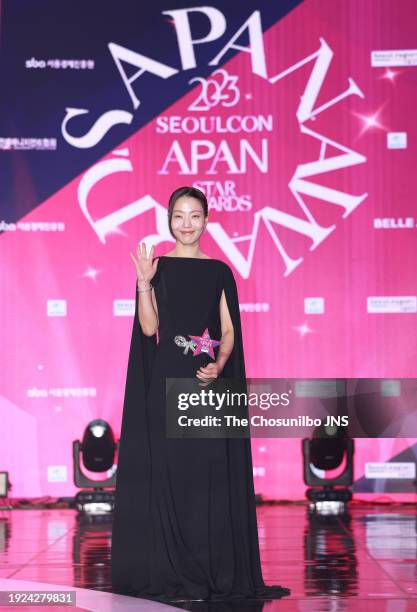 Kim Sin Rok 119 Kim Shin Rok Stock Photos, High-Res Pictures, and Images - Getty Images