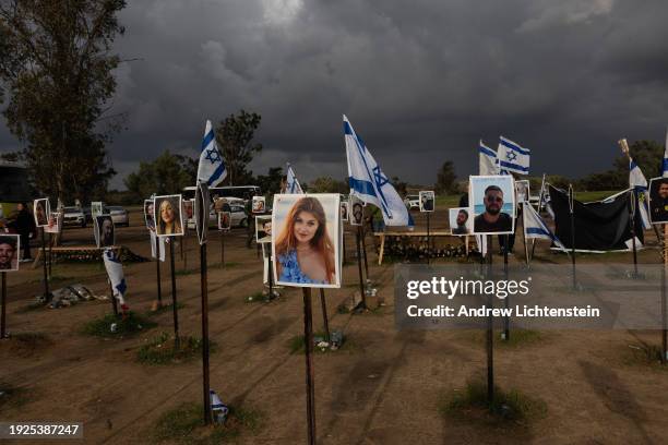 German Raver Israel 66,511 Visit Israel Stock Photos, High-Res Pictures, and Images - Getty ...