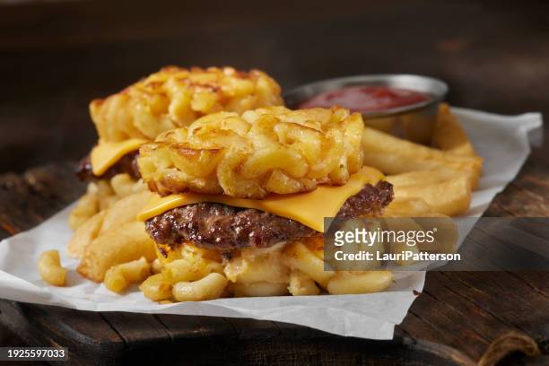 mac and cheese hamburger sliders - imitation cheese stock pictures, royalty-free photos & images